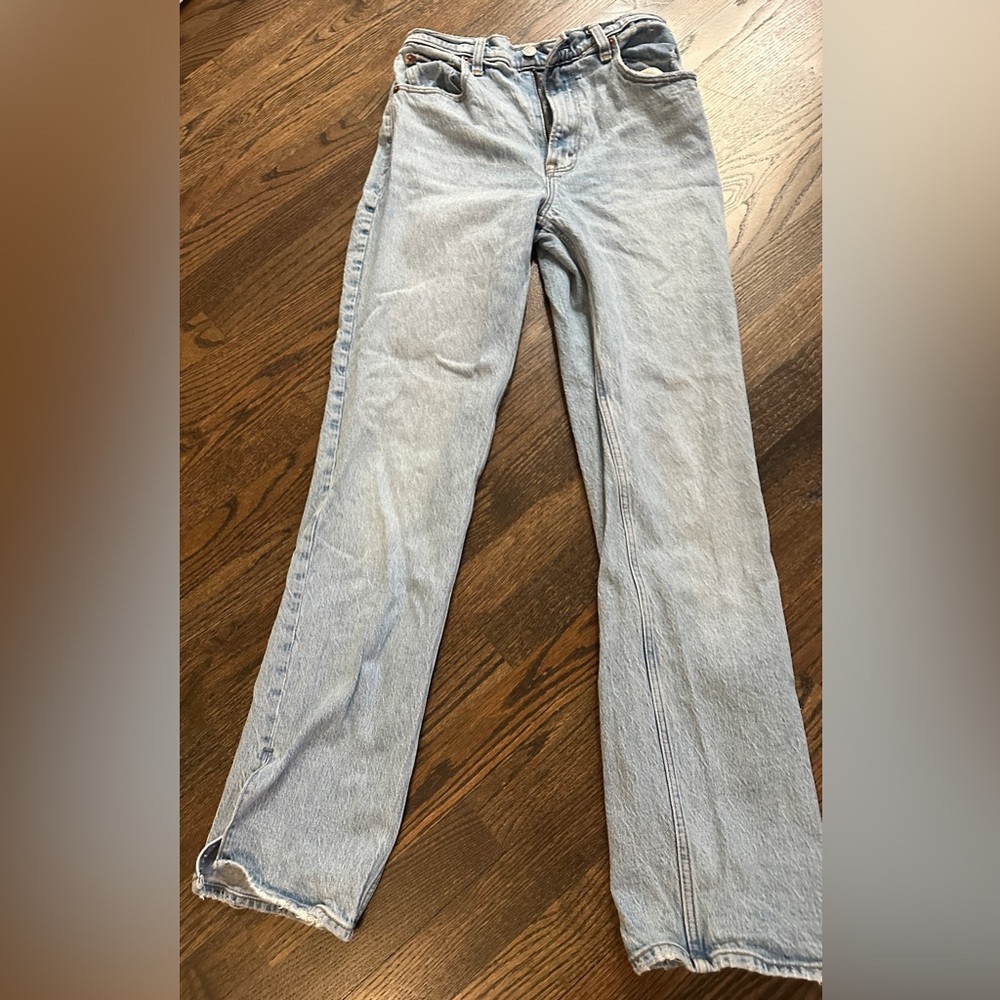 Abercrombie 90s straight Ultra High Rise